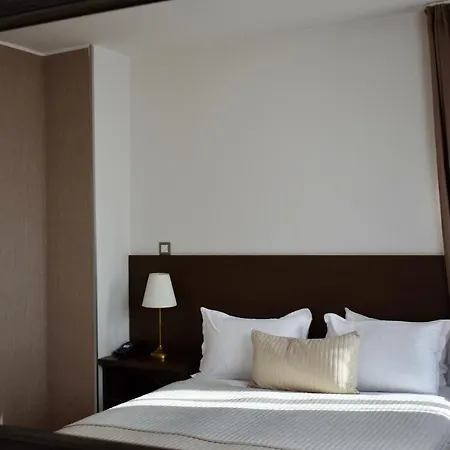 Divan 3* SJJ